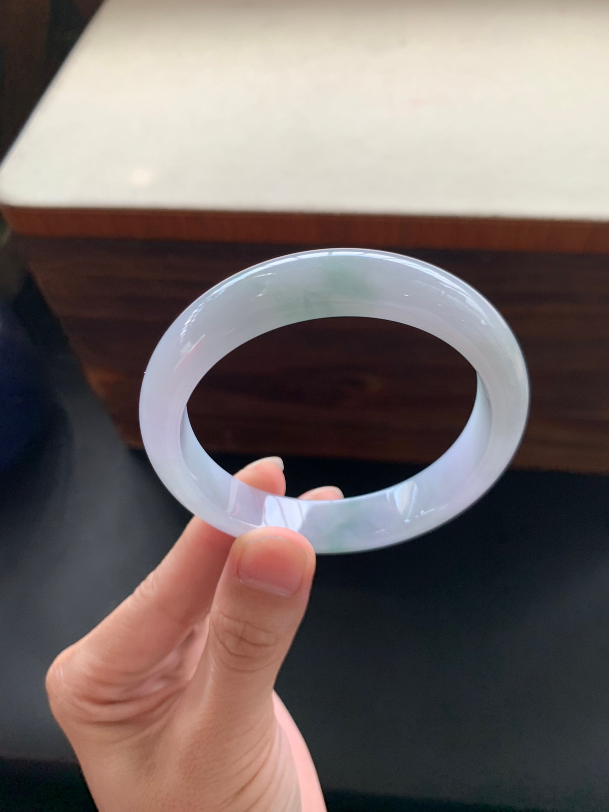 57.8圈口正圈飘花手镯