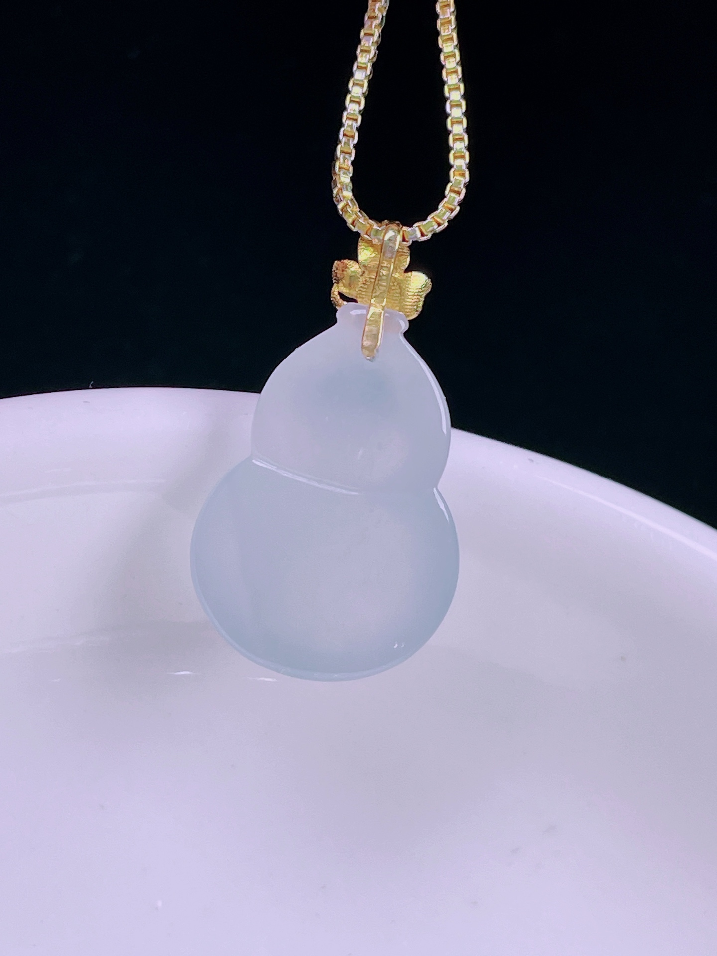 ️冰紫葫芦，老种起光，细底通透，尺寸：22.5裸石18.2/13/5.3mm0701