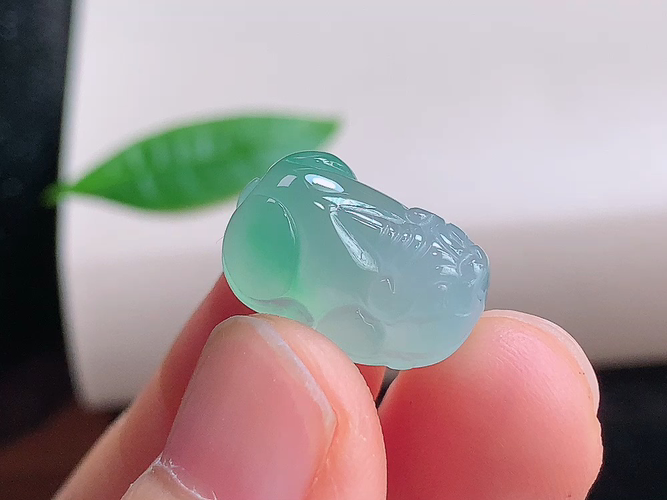 ️ 招财貔貅，无裂，尺寸16.7-11.1-6.9mm，包A附证书