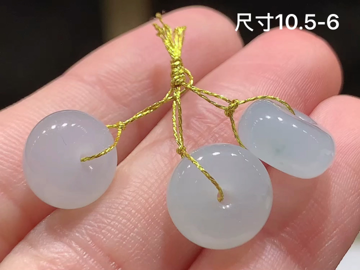 冰种平安扣 无裂，尺寸10.5-6