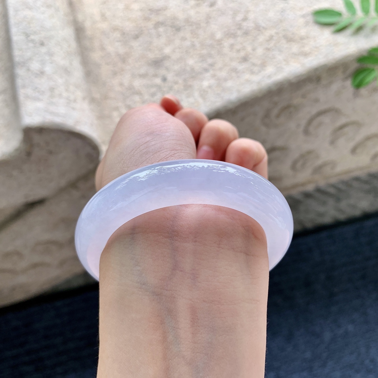 正圈 圈口52/12.3/9.7 编码GL070251 描述冰糯粉紫，水润，种老，细腻，无裂