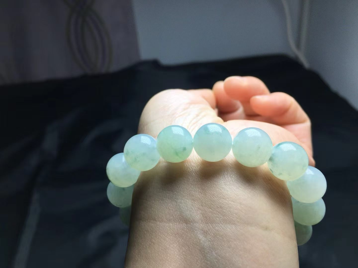 ️ 冰种手串，卡12.2～12mm，17颗，种好，玉质细腻，均匀，度极高