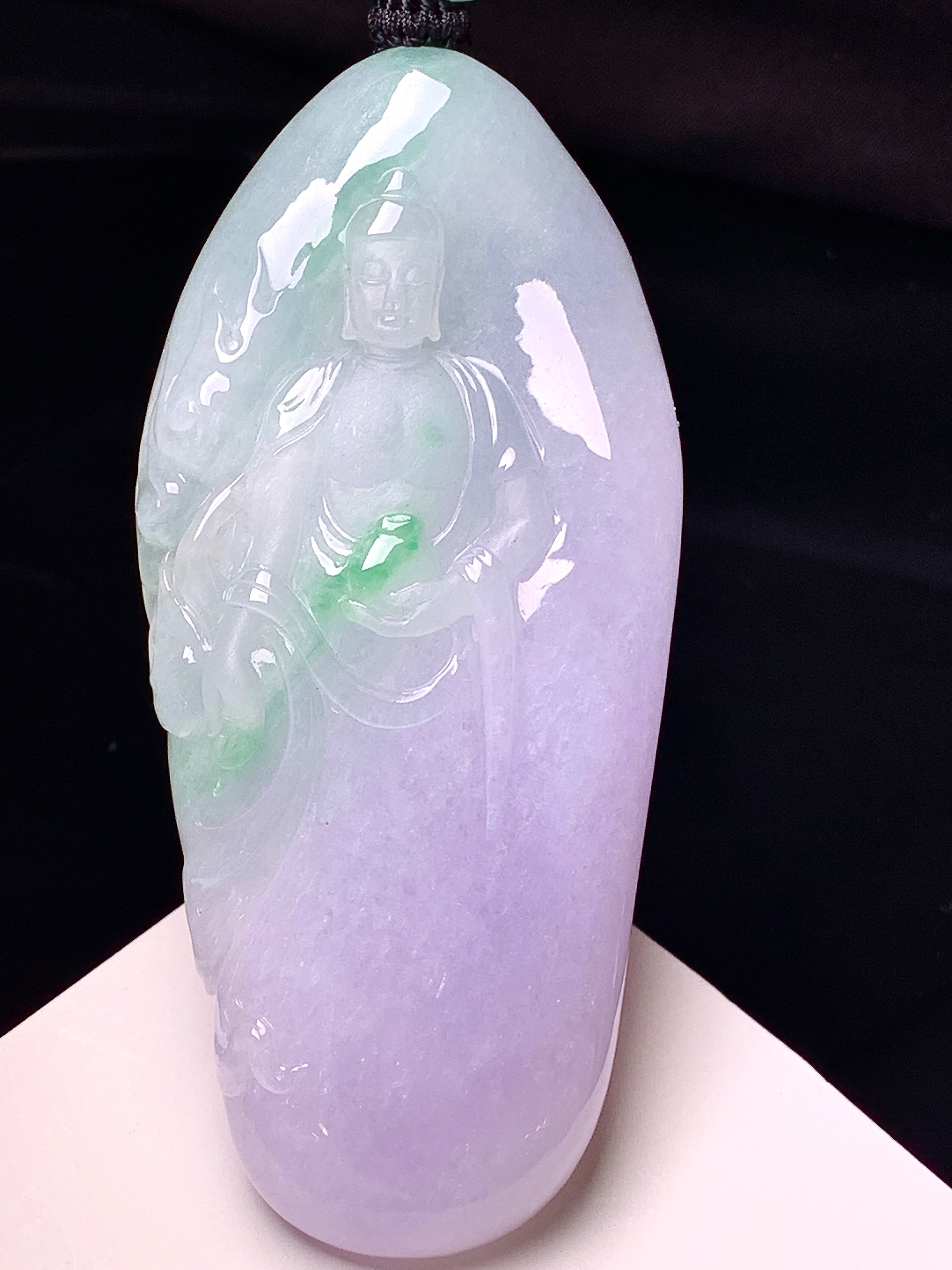 淡春彩观音菩萨吊坠 玉质细腻 色泽艳丽清新 整体尺寸76*34.8*11.6 a5