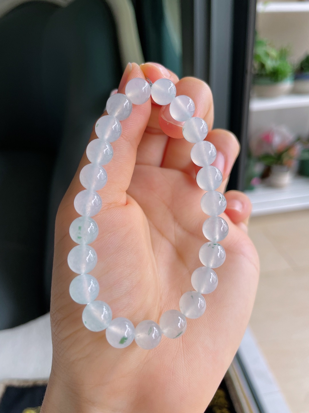 天然翡翠A货，冰飘花手串，尺寸：7.8mm。【编4349】