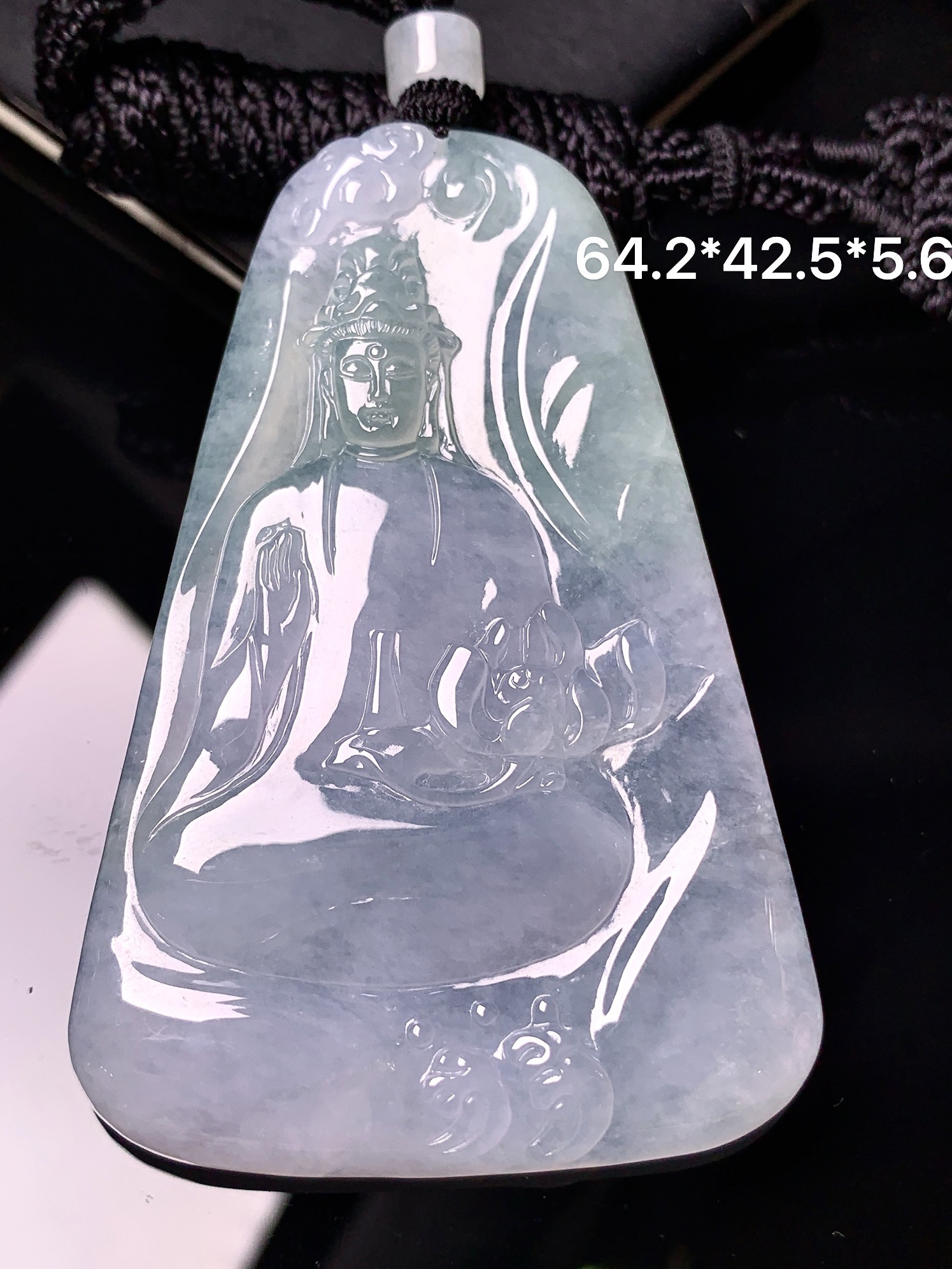 冰种观音菩萨吊坠 玉质细腻 色泽艳丽清新 整体尺寸64.2*42.5*5.6 a2