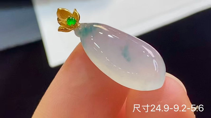 18k金+钻福瓜吊坠，无裂，24.9-9.2-5.6