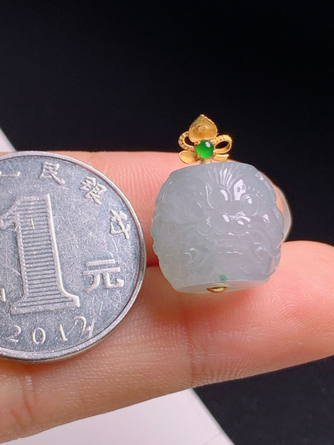 冰飘花瑞兽桶珠，雕工立体料子清爽，守财佩戴百搭 530629