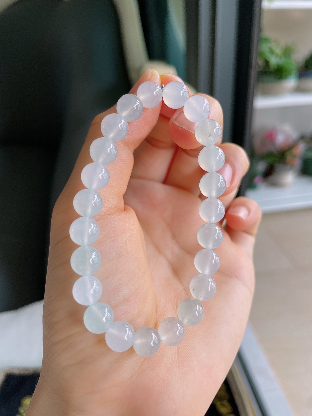 ️，缅甸天然翡翠A货，白冰冰双彩手串，尺寸：7.8mm。【编4348】