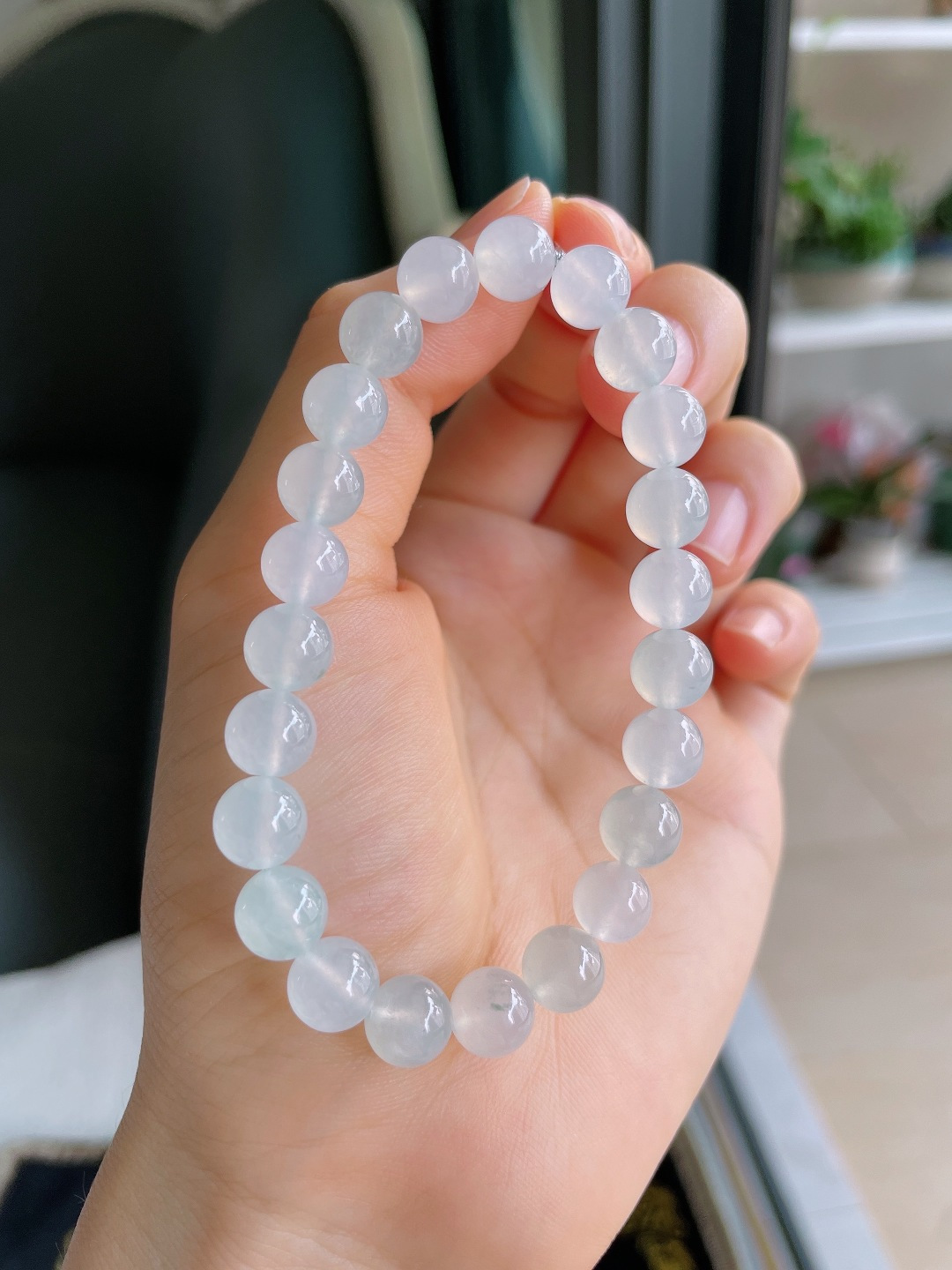 ️，缅甸天然翡翠A货，白冰冰双彩手串，尺寸：7.8mm。【编4348】