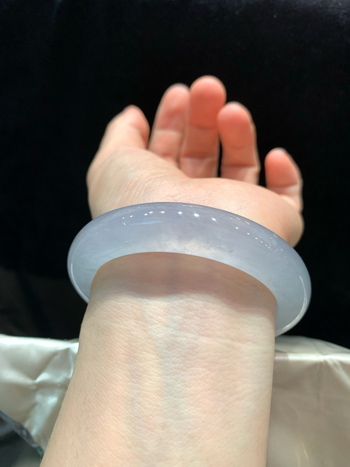 尺寸54.4/12.3/9.3，冰种手镯
种水整圈冰透，上手好看