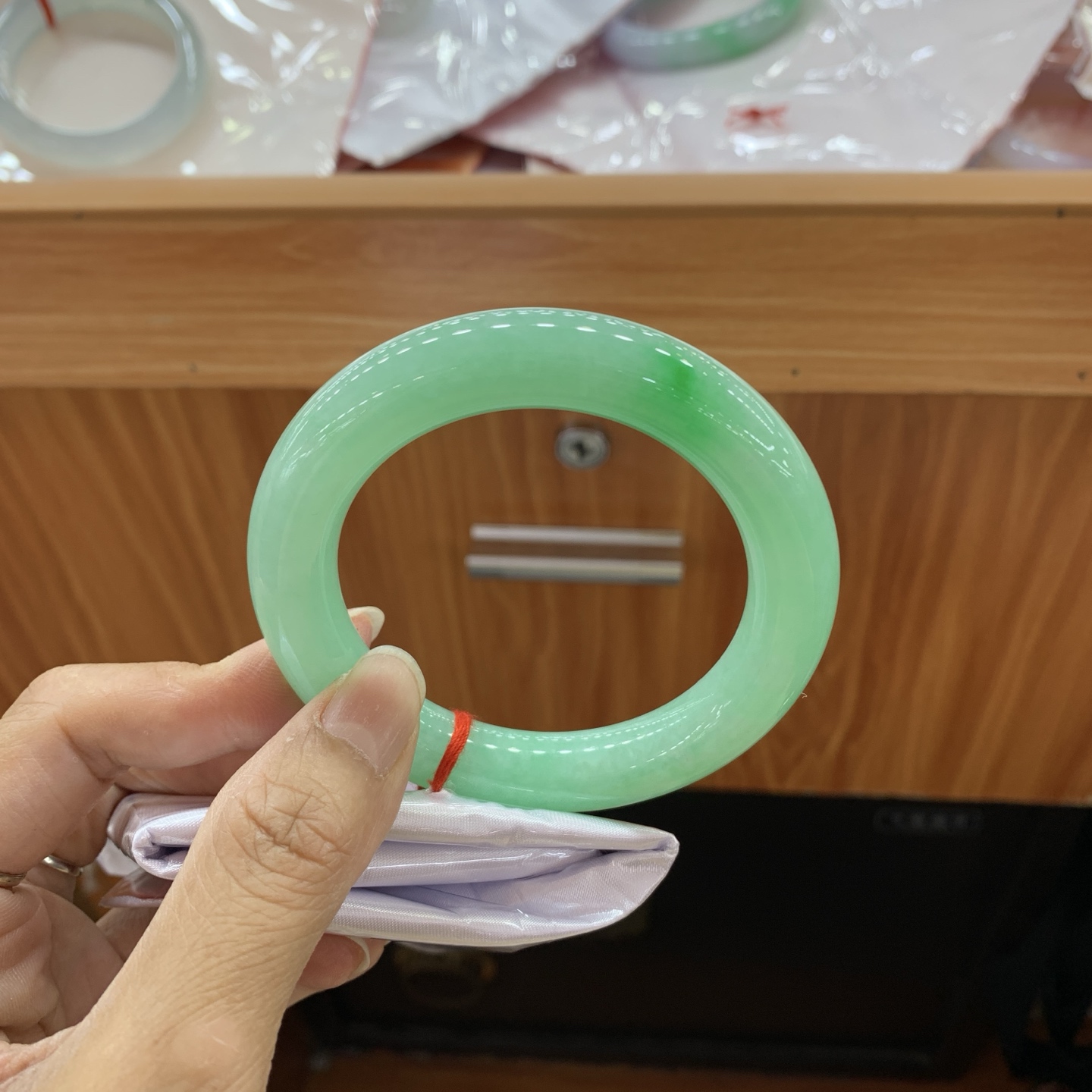 070154XY 满绿圆条翡翠手镯 55.8-11.5-11.7