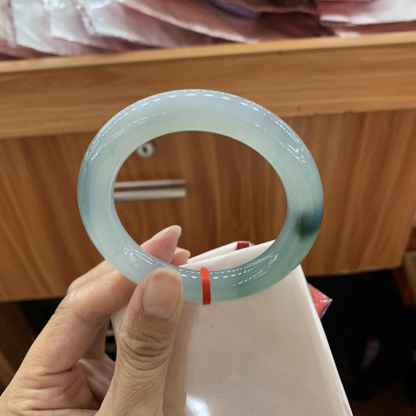 070142SS 冰飘花圆条翡翠手镯 55.4-10.9-10.8