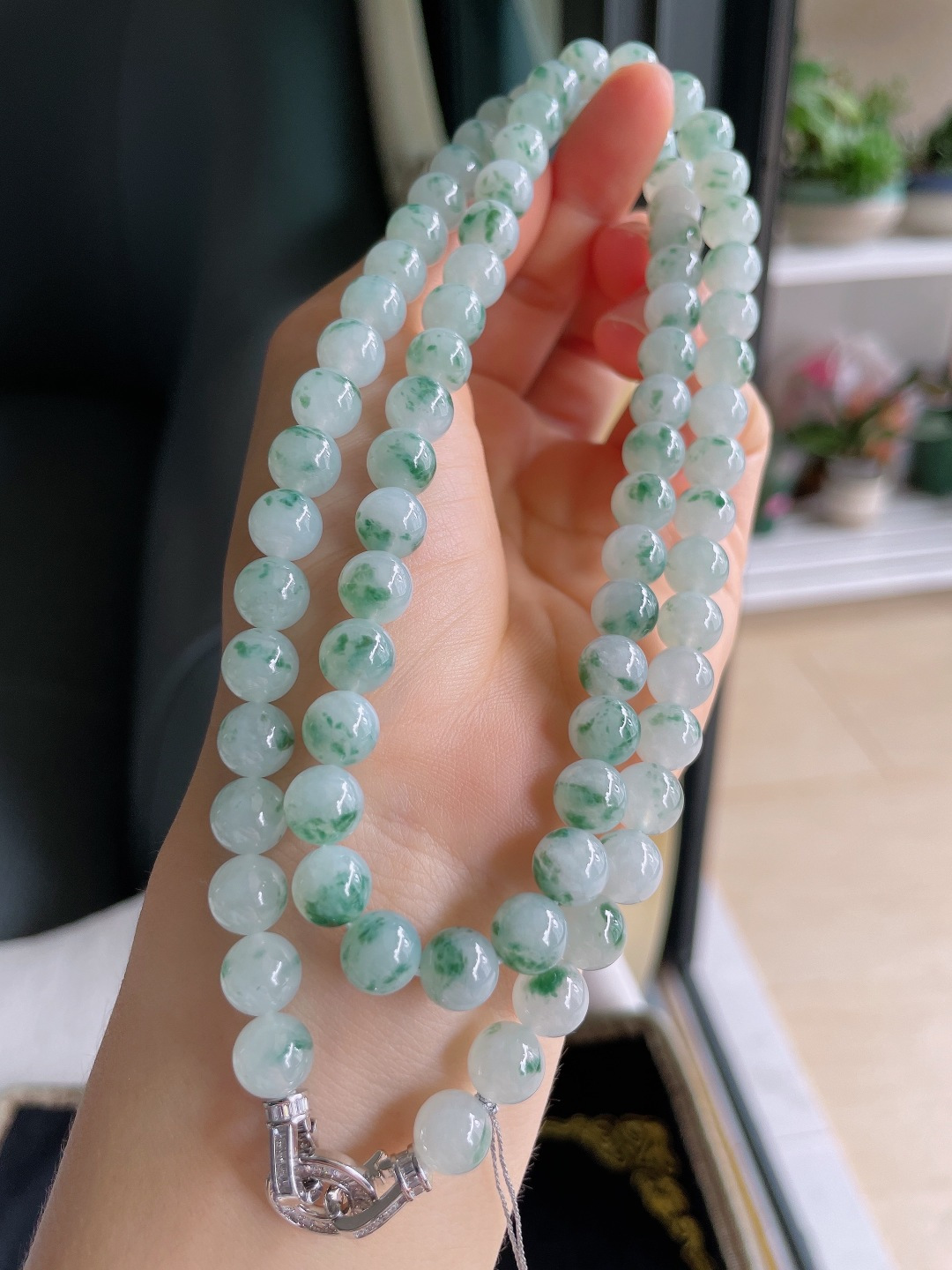 ️，缅甸天然翡翠A货，冰飘花珠链，尺寸：8mm78颗。【编4358】