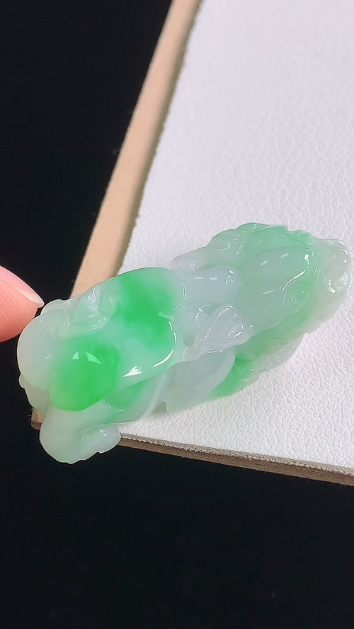 ️冰飘绿貔貅，无裂，尺寸:39.6-13.5-16.3mm 29