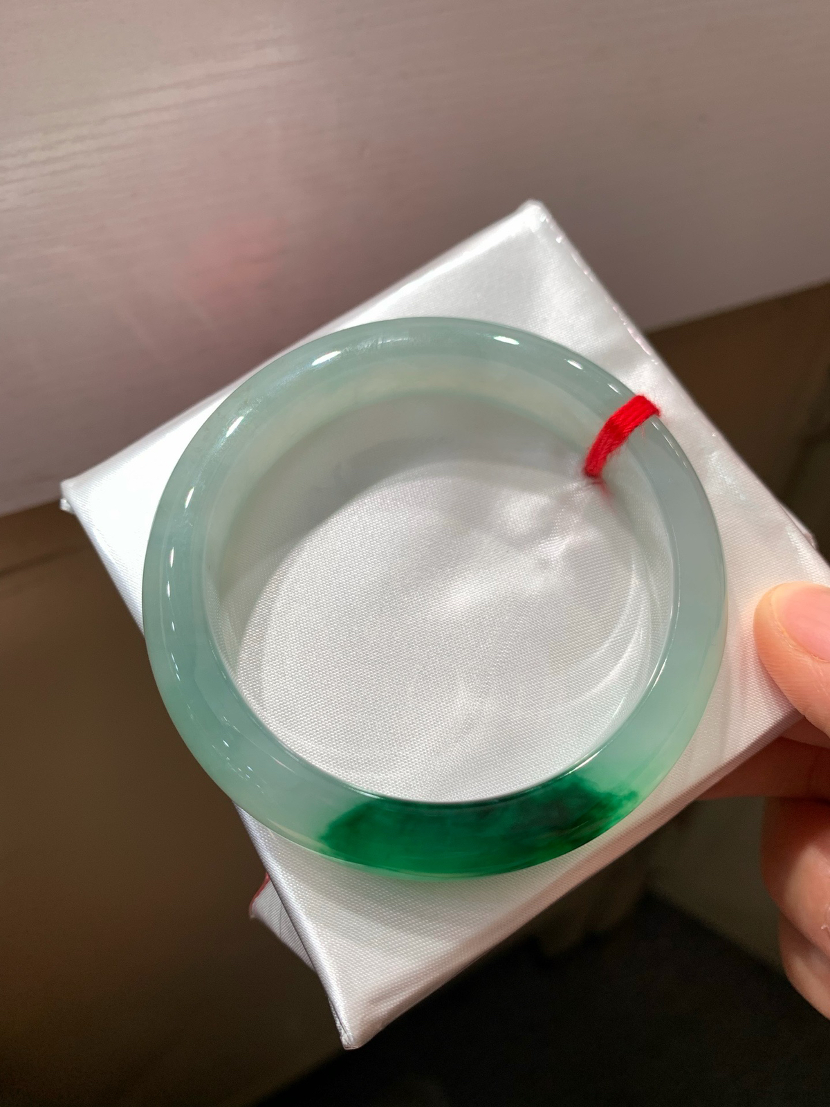尺寸53.2/12.1/8.1，飘绿花手镯
种老肉细 清新甜美