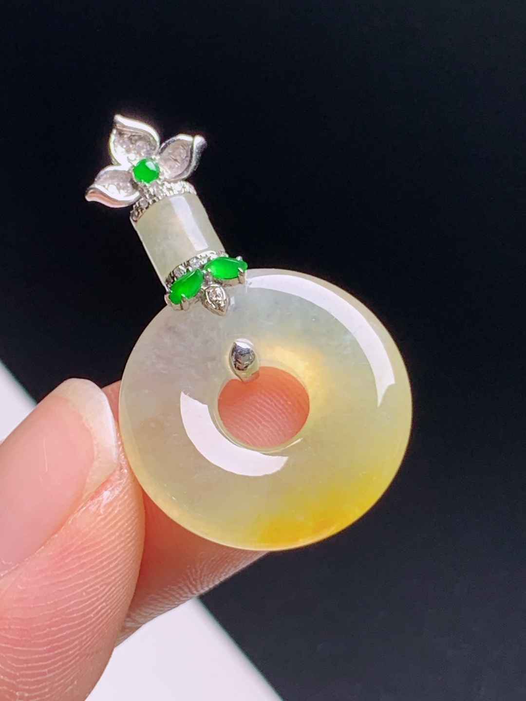 ️  飘黄平安扣吊坠，蜜糖底色18K金镶，精巧别致平安护身
