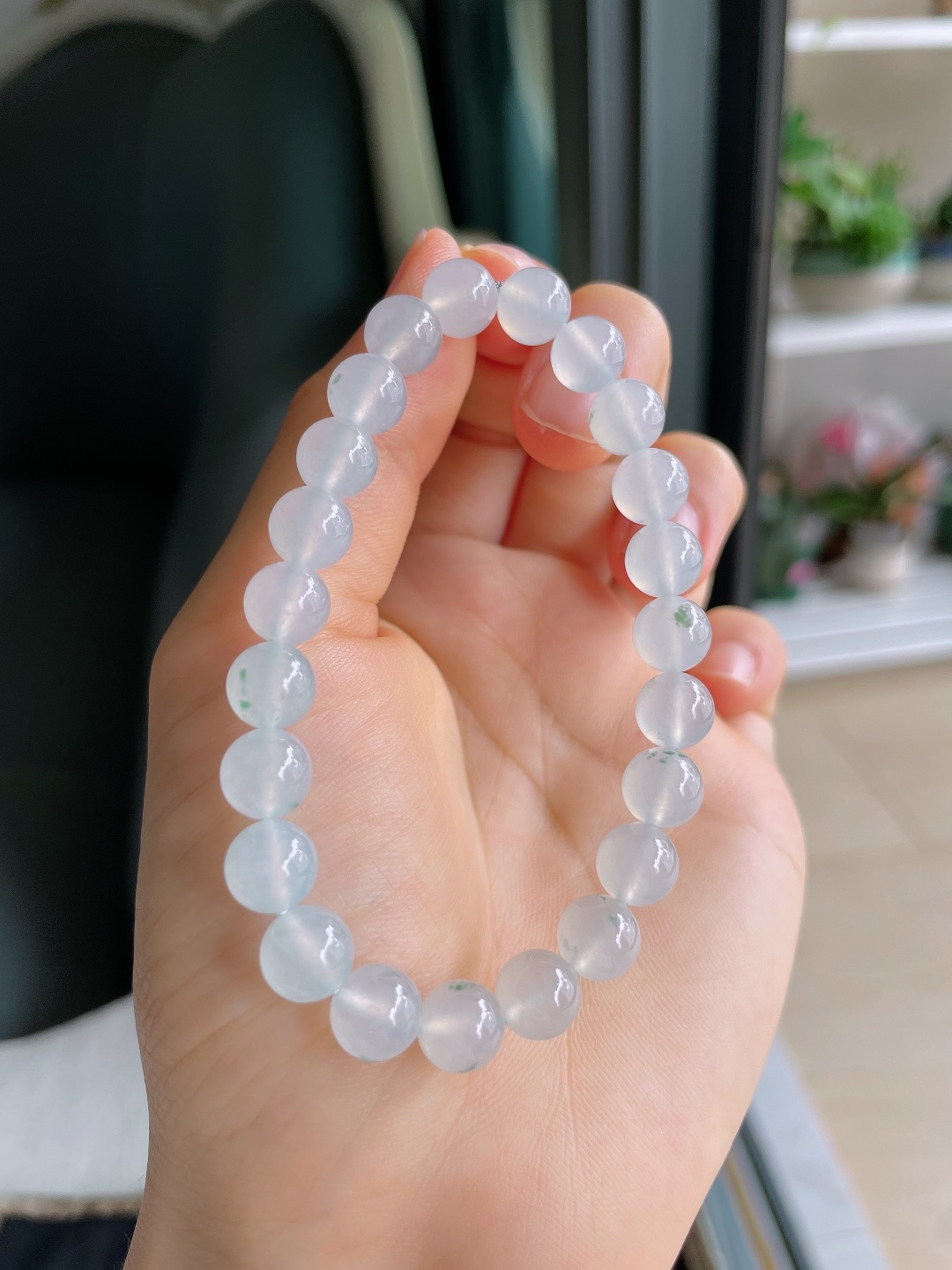 天然翡翠A货，冰飘花手串，尺寸：7.8mm。【编4349】
