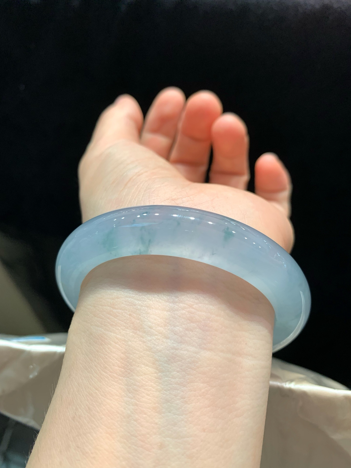 尺寸55.7/11.9/9.3，冰飘花手镯
冰透水润 种老