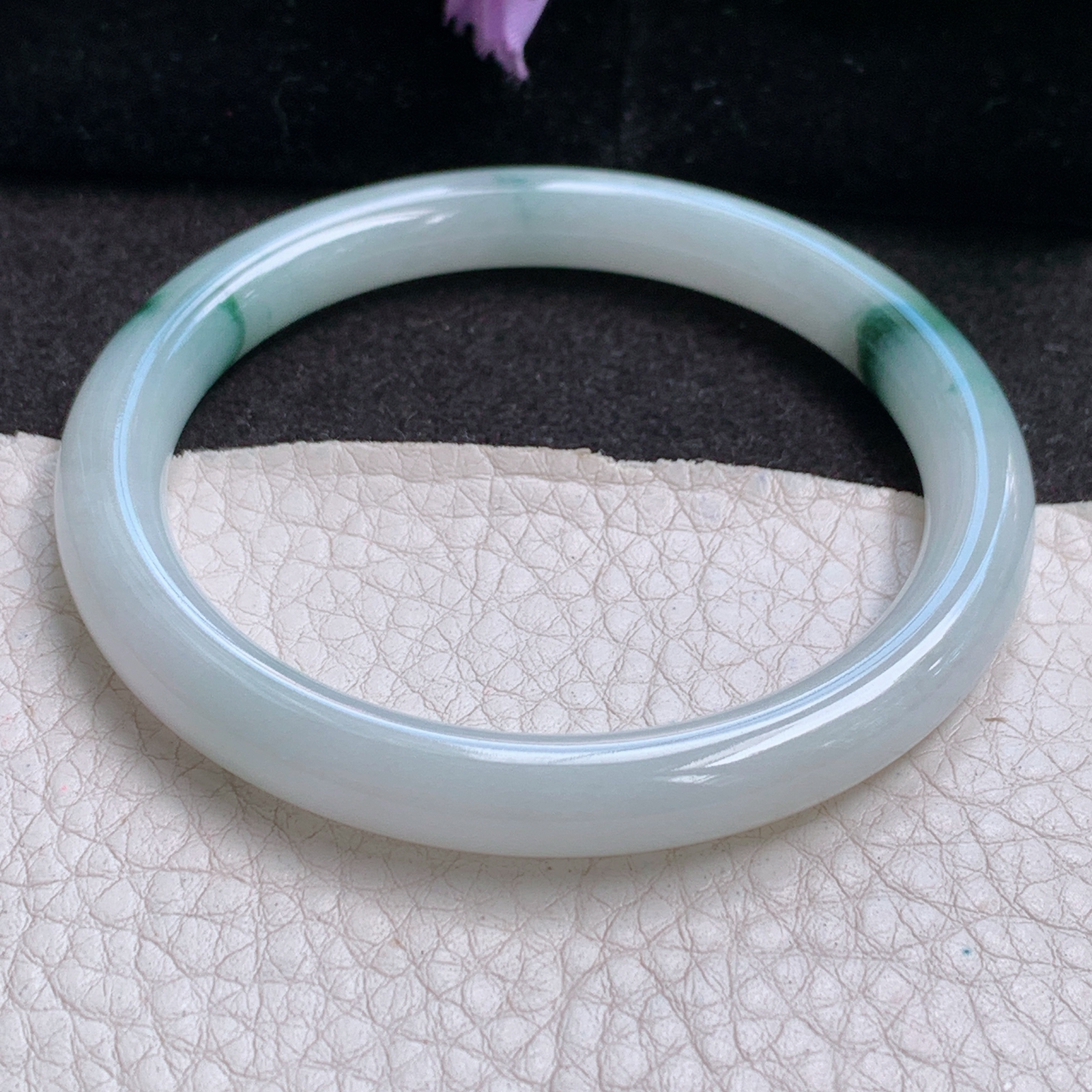 hy实拍55*7.7*7.6美人镯 缅甸翡翠a货玉手镯胶感 飘花水润圆条叮当镯