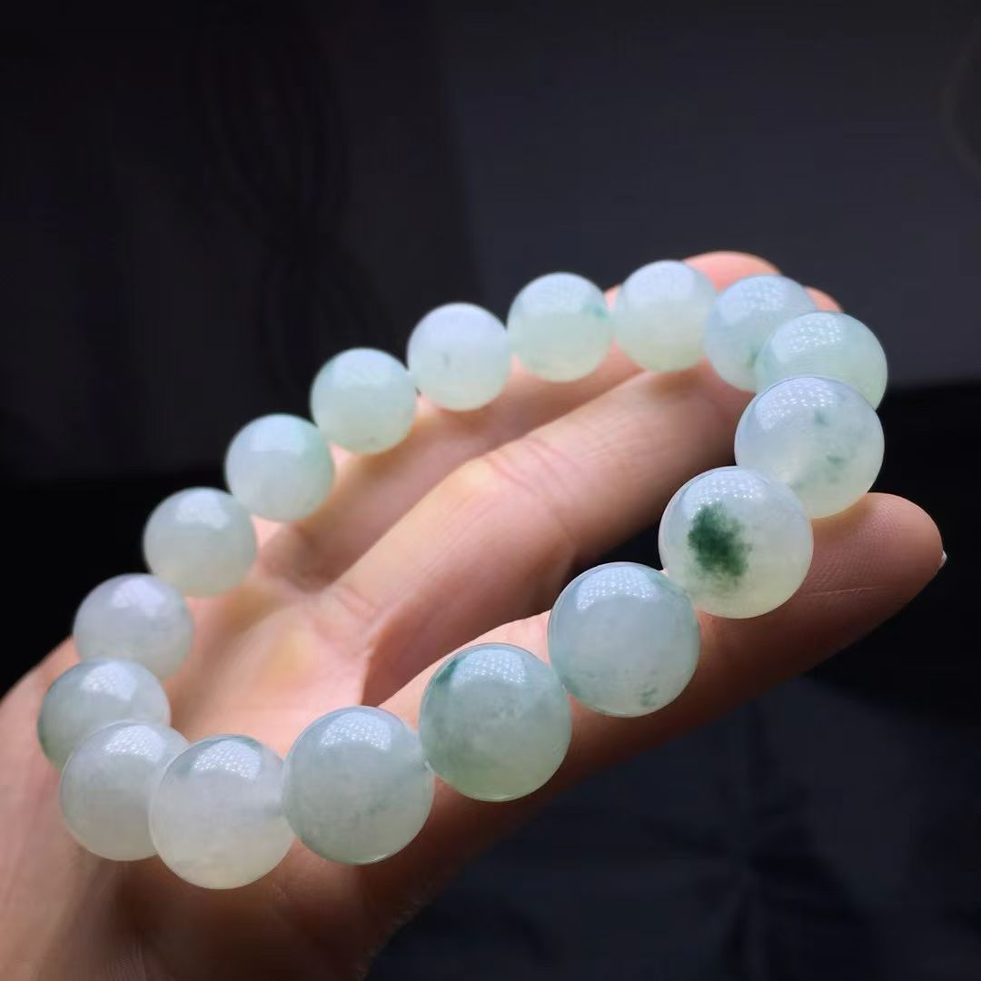 ️ 冰种手串，卡12.2～12mm，17颗，种好，玉质细腻，均匀，度极高