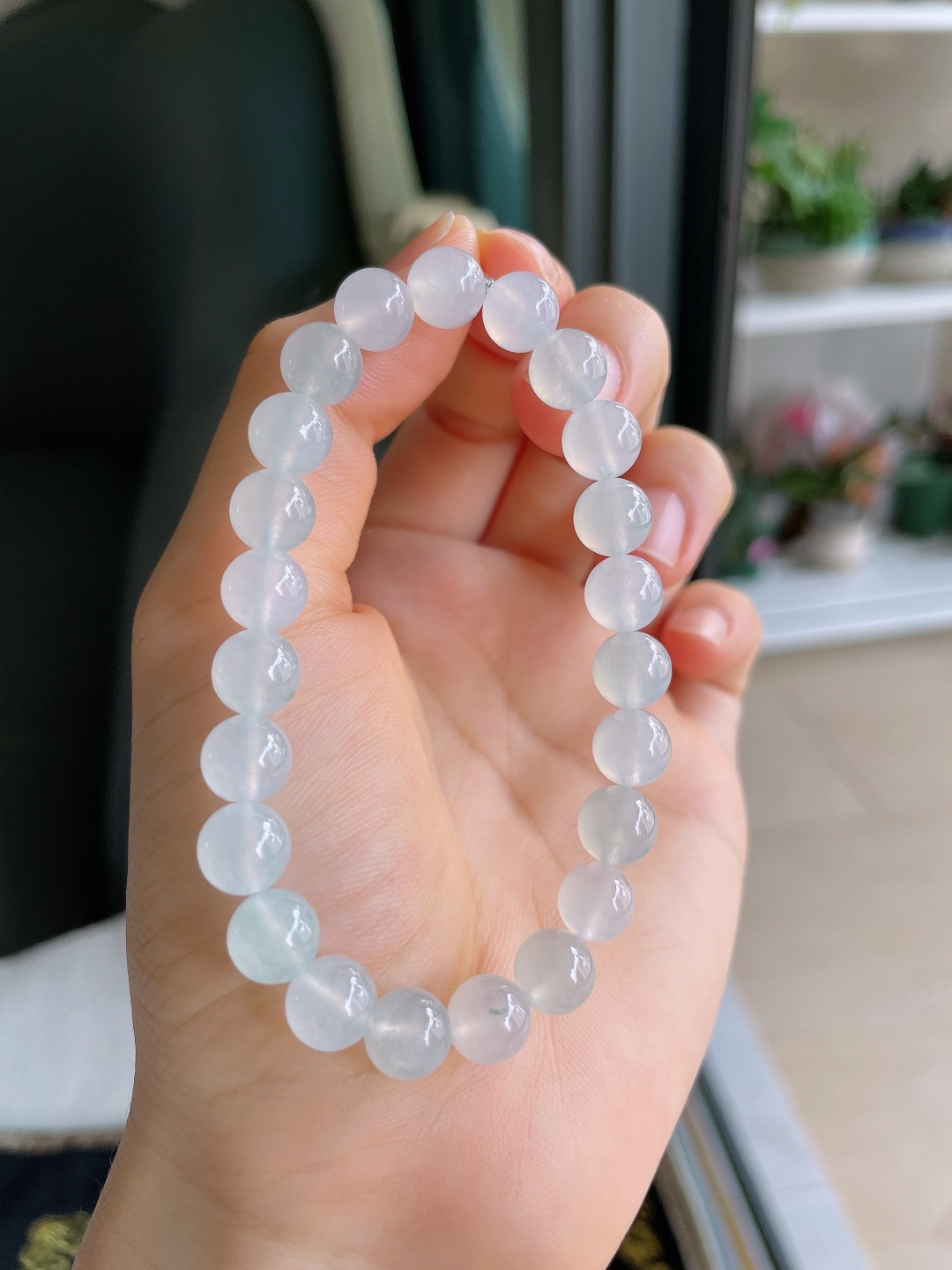 ️，缅甸天然翡翠A货，白冰冰双彩手串，尺寸：7.8mm。【编4348】