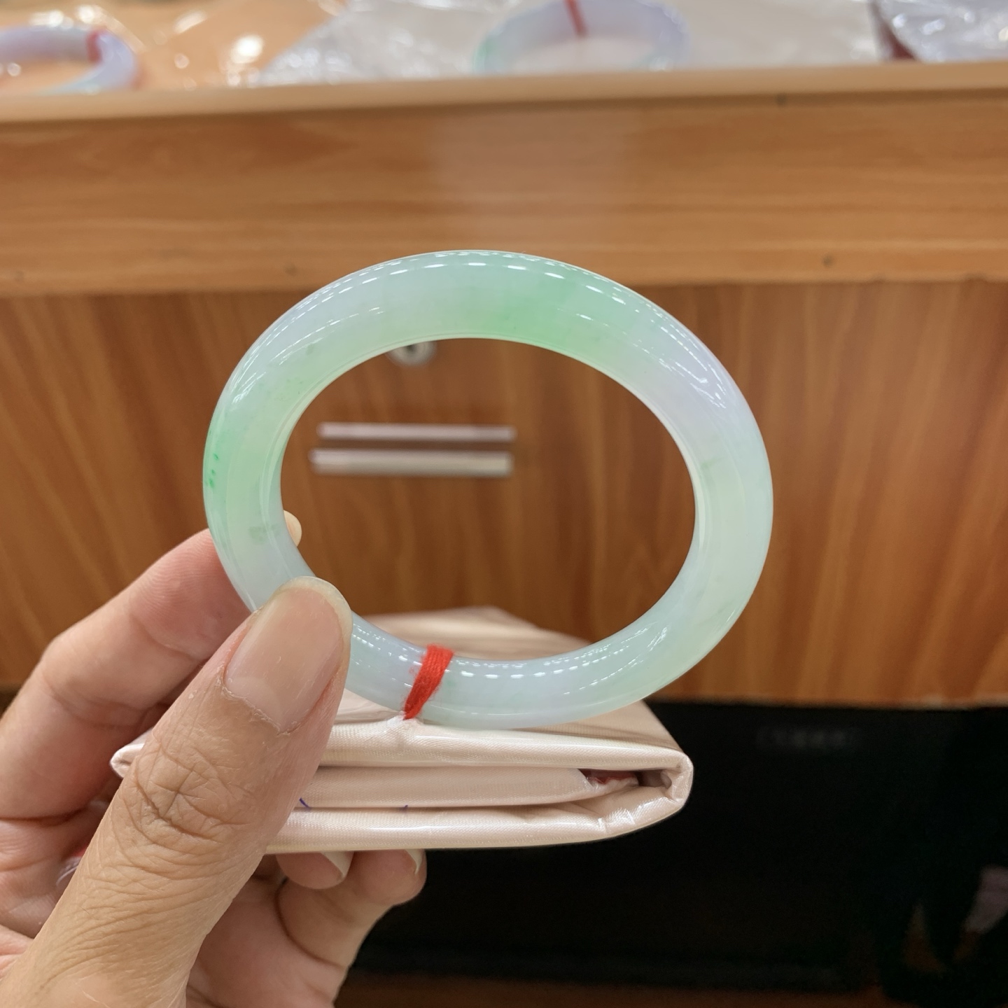 070119CZ 春彩圆条翡翠手镯w 51.5-9.5-9.3
