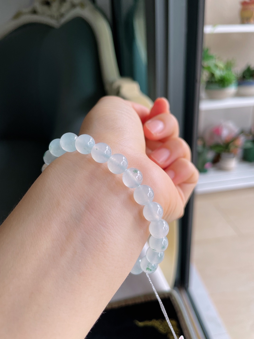 天然翡翠A货，冰飘花手串，尺寸：7.8mm。【编4349】