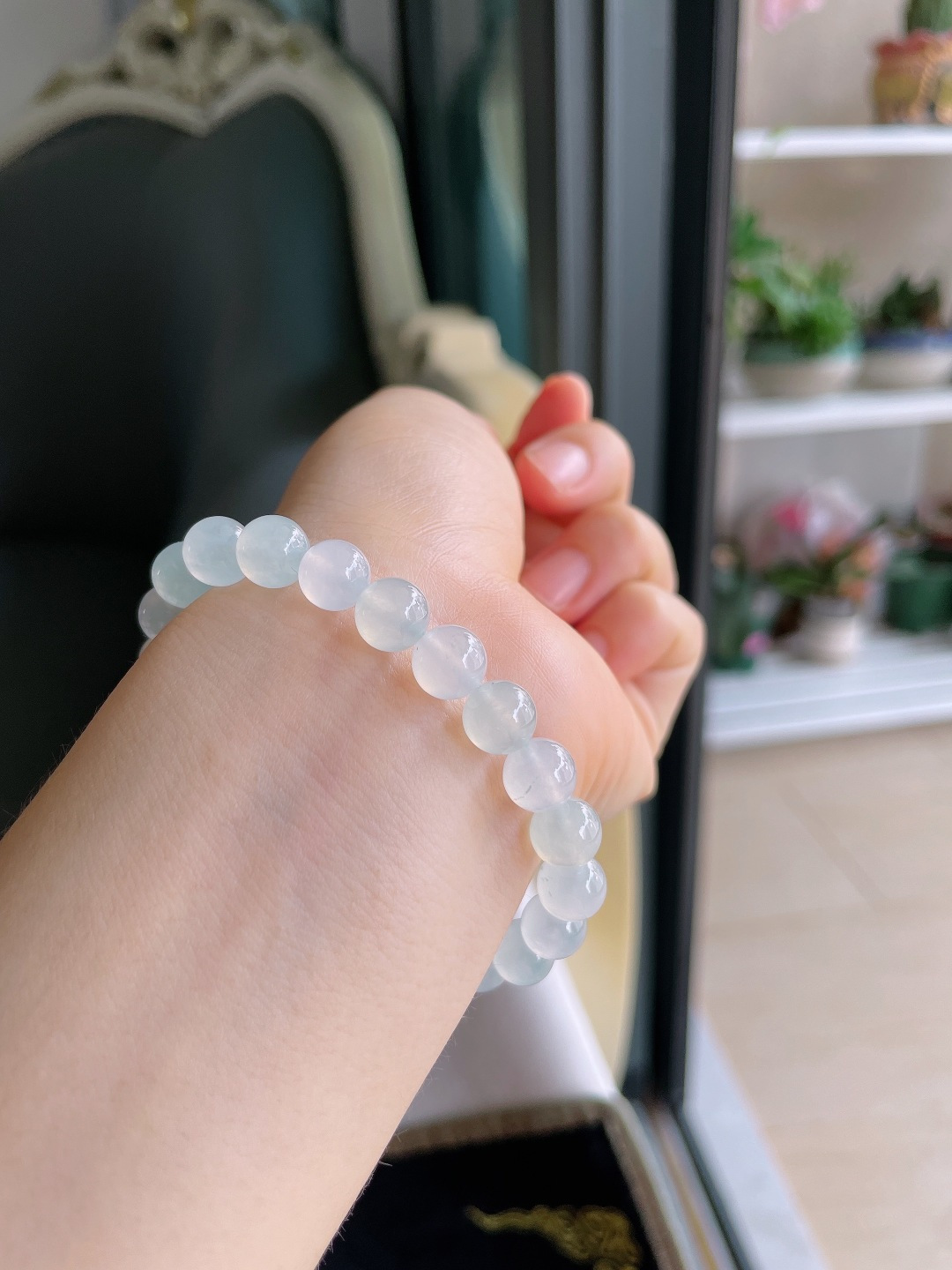 ️，缅甸天然翡翠A货，白冰冰双彩手串，尺寸：7.8mm。【编4348】
