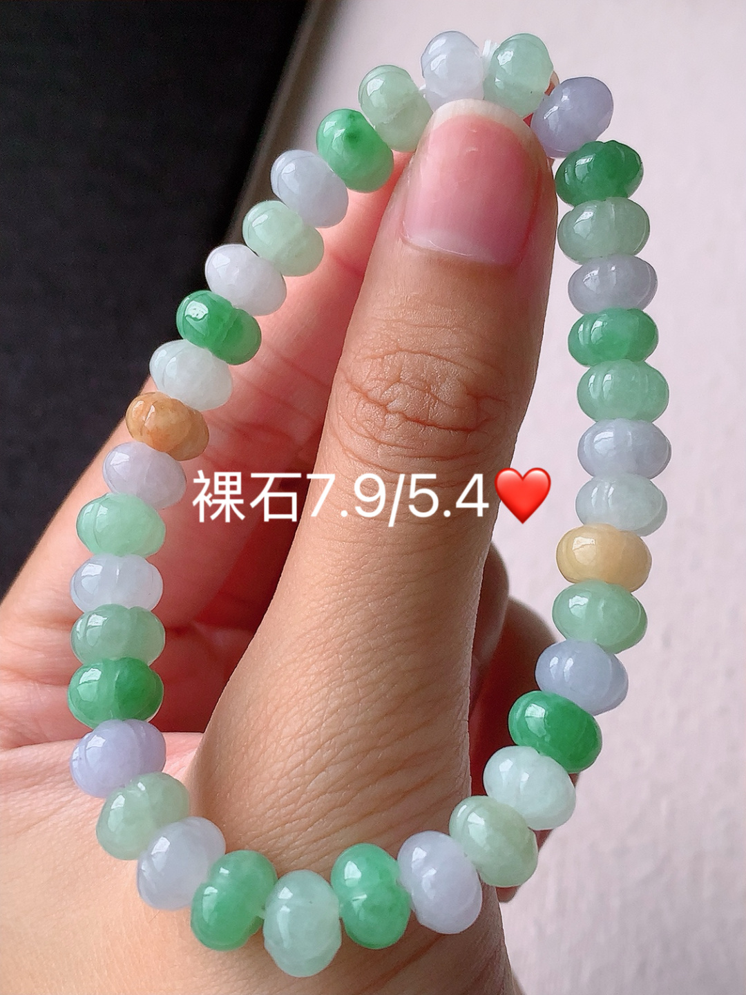 ️多彩算盘珠手串底子细腻水润，佩戴优雅精致，7.9-5.4