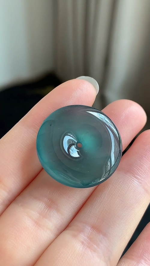 天然翡翠，冰蓝平安扣 尺寸24-5.5 bm73