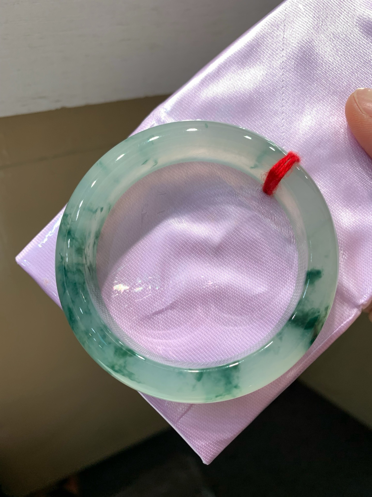 尺寸53.4/12.4/8.6，冰种飘花手镯
冰透水润 清新甜美