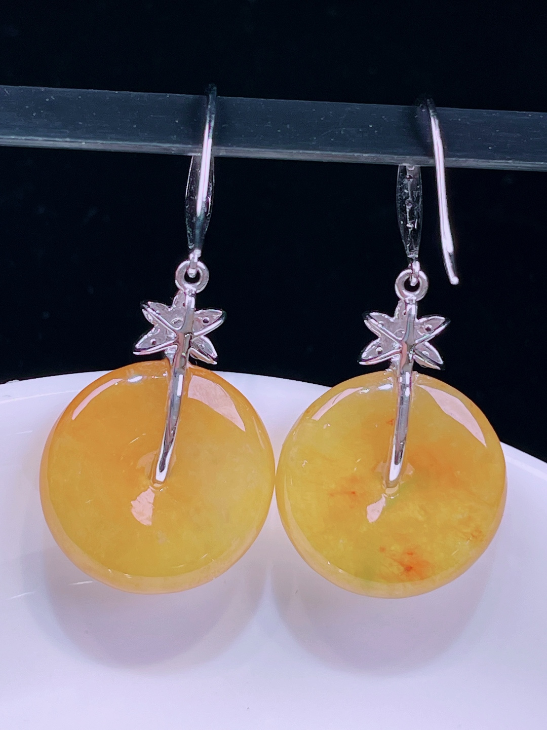 ️冰黄耳坠，老种起光，细底通透，尺寸：裸石15.8/3.3mm0703