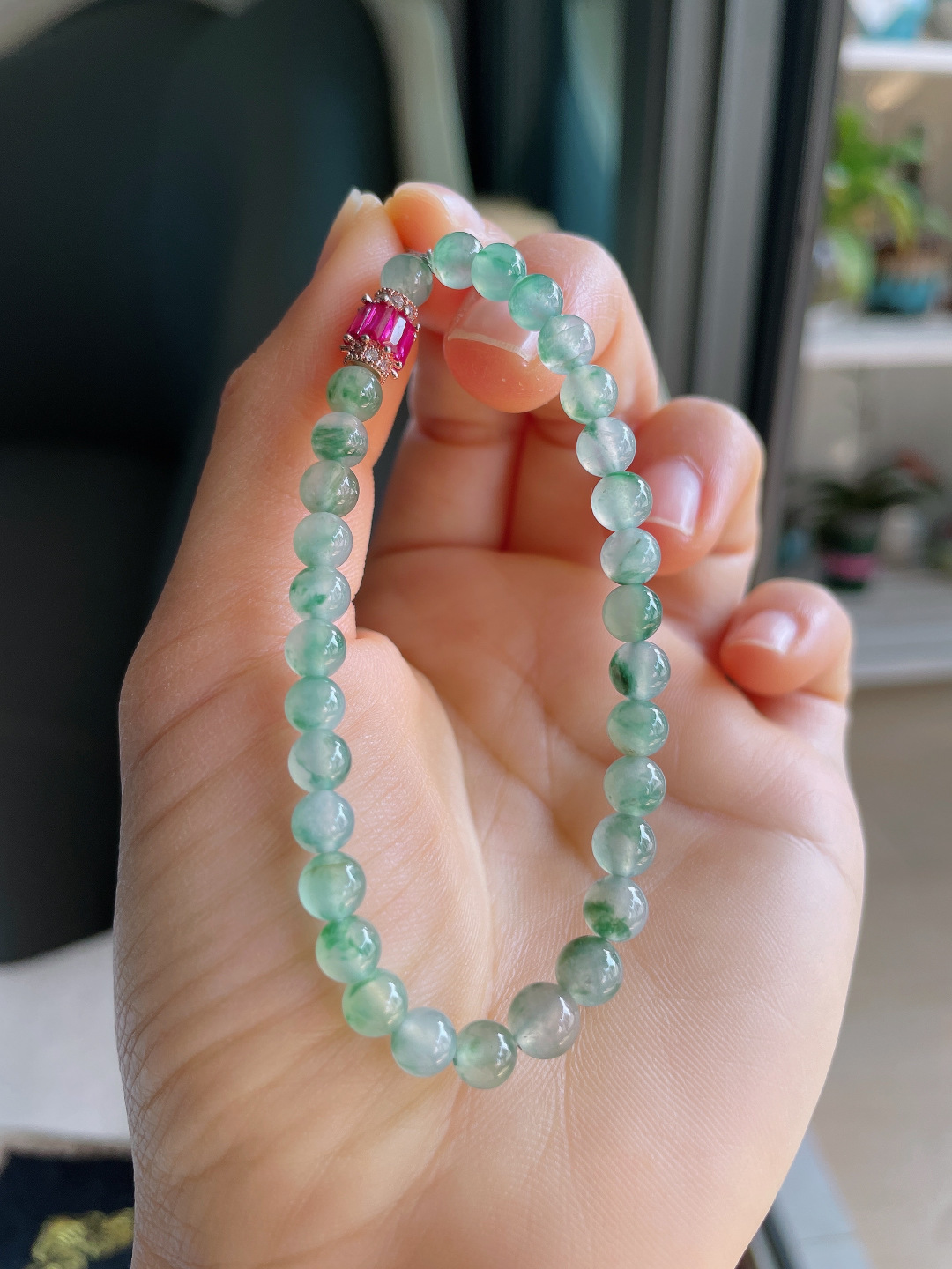 缅甸天然翡翠A货，冰飘花手串，尺寸：5.8mm。【编3755】