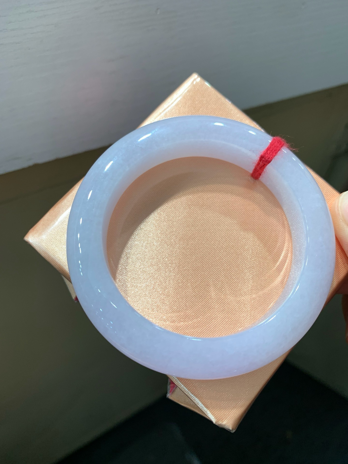 尺寸55/11.9/10.3mm紫罗兰手镯 水润细腻
清爽甜美
