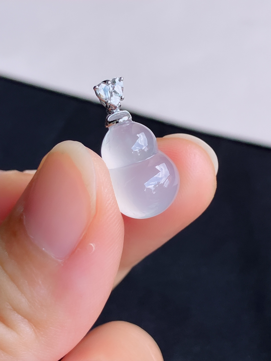 白冰小葫芦，晶莹剔透，简约时尚，尺寸20.5/15.3/10.6/7/自然光实拍