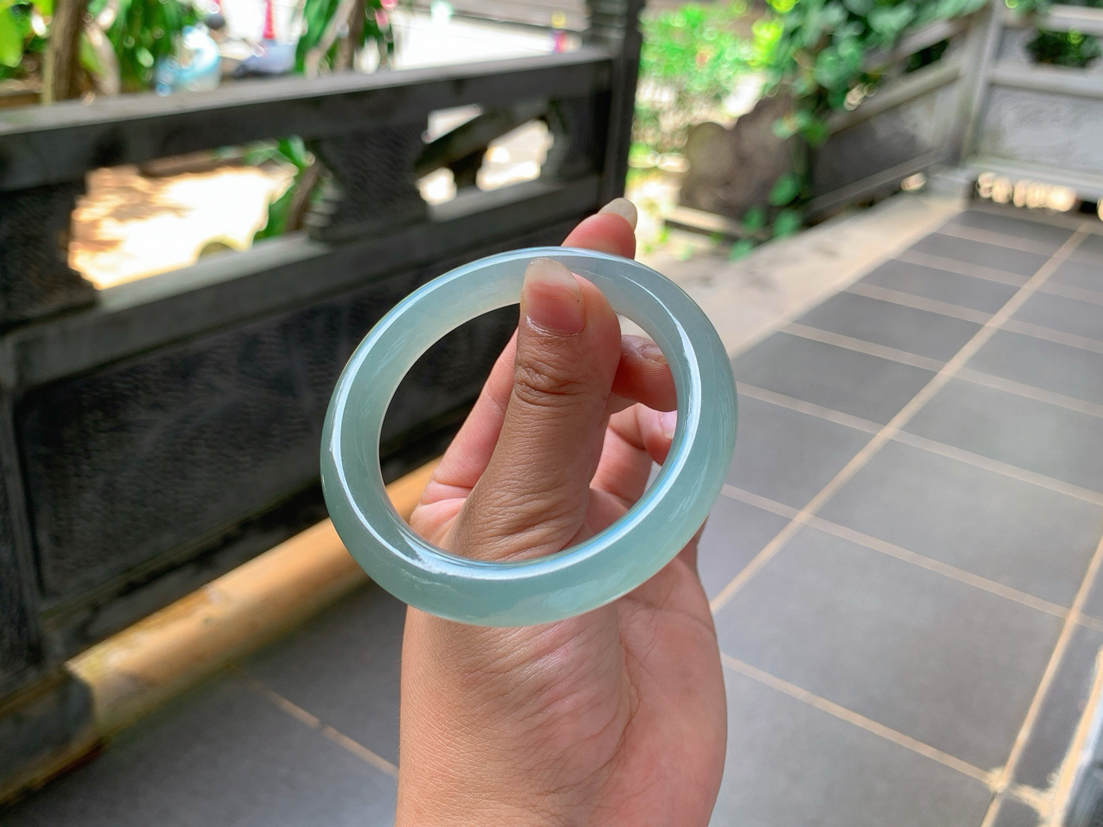 ｜52圈口
晴底福镯，条粗：10.2，底子细腻，冰透温润，有点半山水感觉