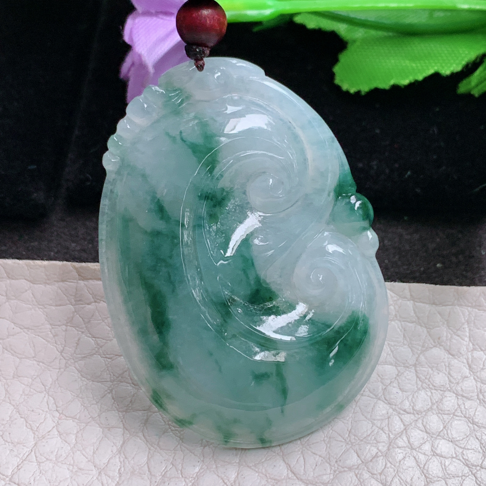 zen实拍48.7*35*5.6缅甸翡翠a货精雕冰飘花如意玉吊坠 玉挂件