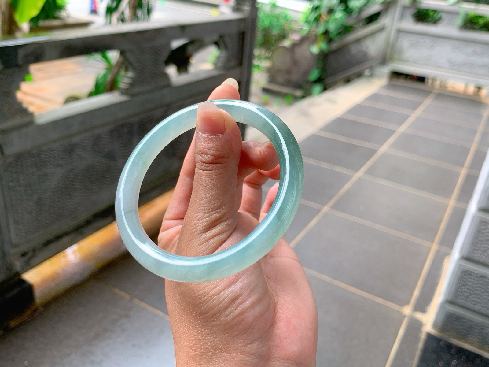 ｜58圈口
冰晴美人条，条粗:9，半山半水款，底妆胶胶润润的，芊细柔和温柔兼并