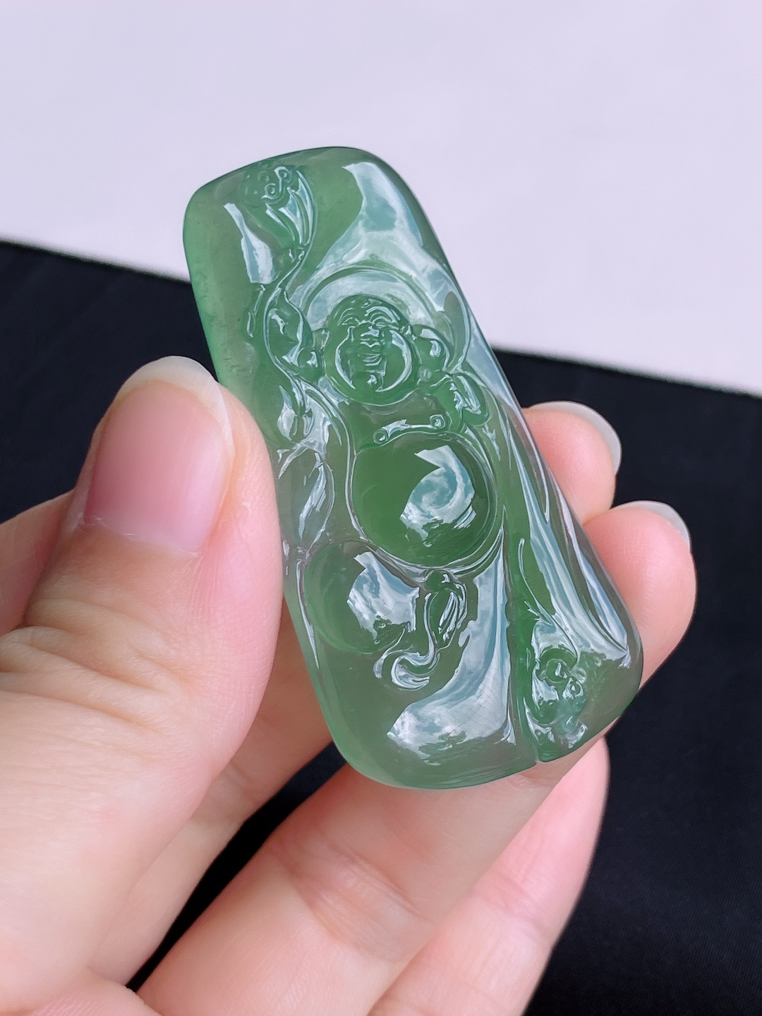 湖水绿佛牌，晶莹剔透，尺寸56.3/28/6/自然光实拍