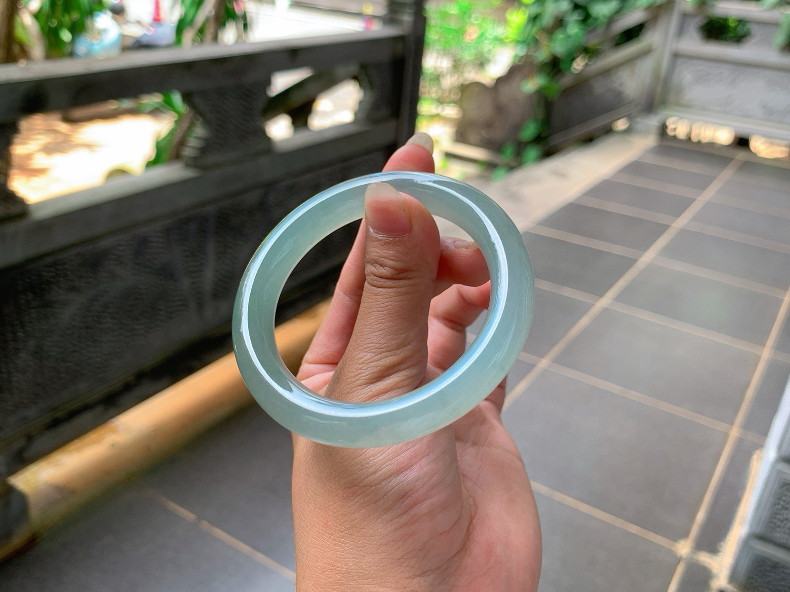 ｜52圈口
晴底福镯，条粗：10.2，底子细腻，冰透温润，有点半山水感觉