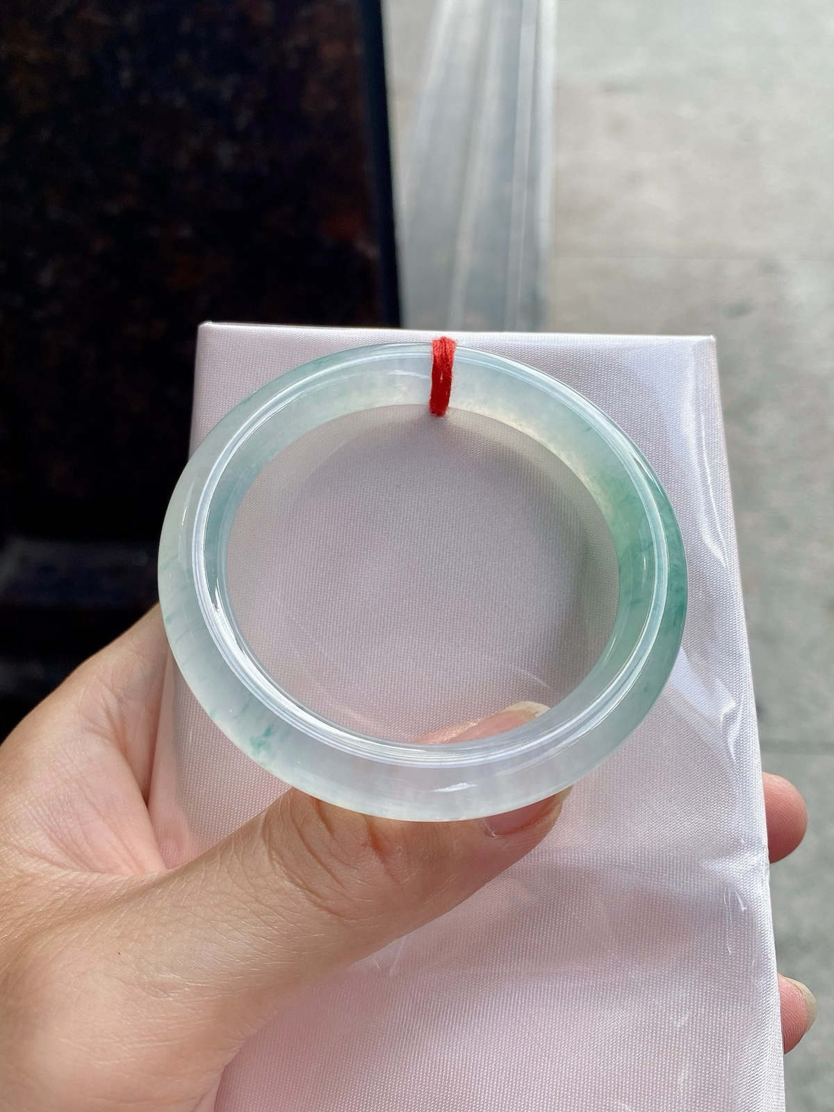 圈口49.3-8.4-8.3     【高冰种晴绿圆条手镯】*圈口49  50可戴  质地细腻   种水好