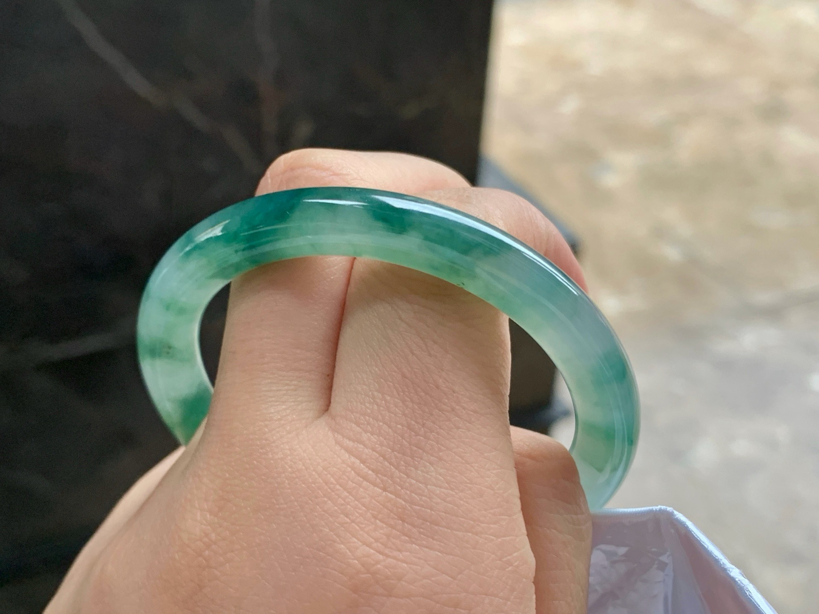 50.5-7.7
蓝花细条^_^飘花鲜艳