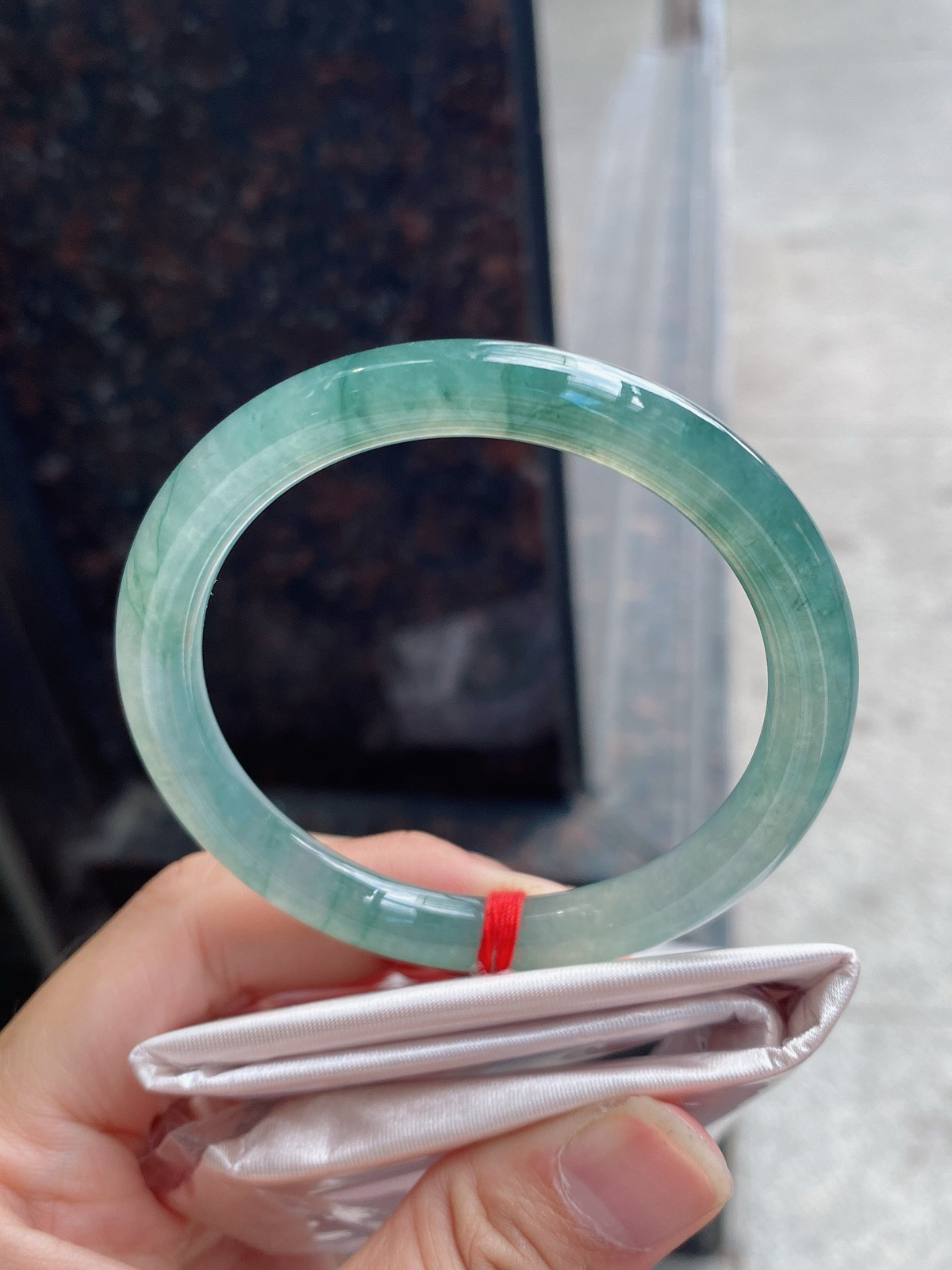圈口55.4-7.6-8    【冰油飘花圆条手镯】圈口55  56可戴  质地细腻