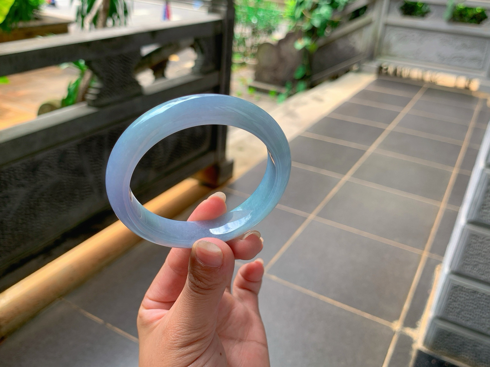 ｜56圈口
浓春，烟紫色，韵味感满满的，艳丽十足迷人性感，尽显优雅之气