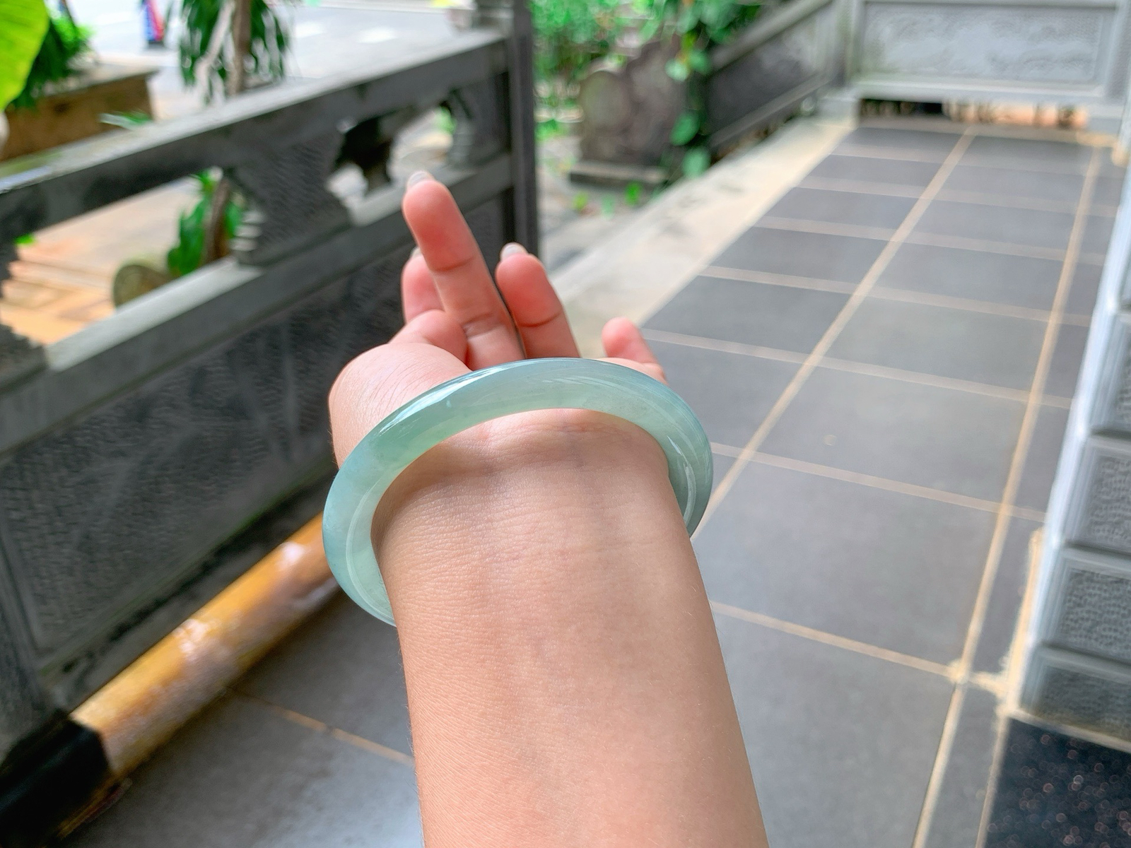 ｜58圈口
冰晴美人条，条粗:9，半山半水款，底妆胶胶润润的，芊细柔和温柔兼并