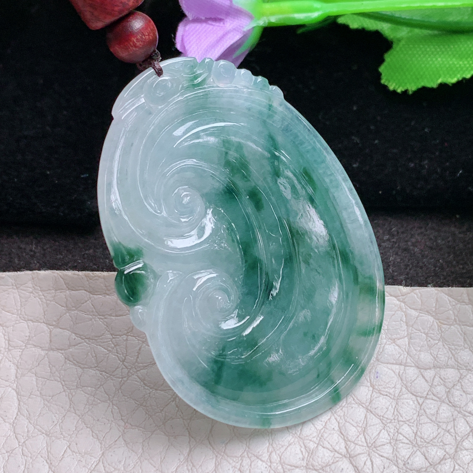 zen实拍48.7*35*5.6缅甸翡翠a货精雕冰飘花如意玉吊坠 玉挂件
