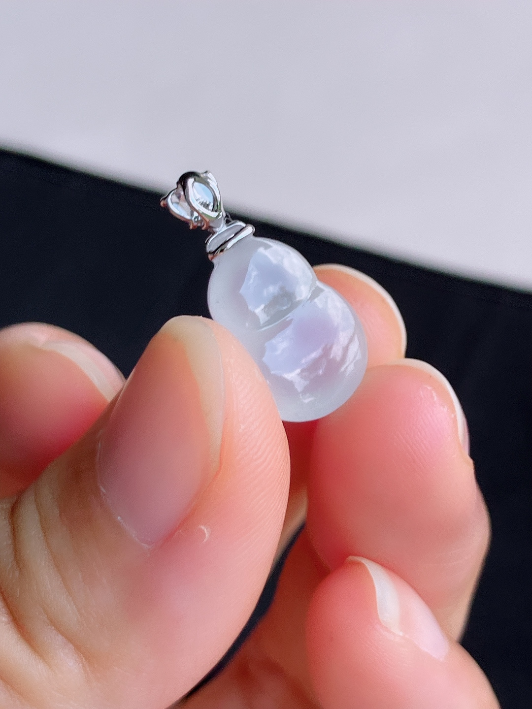 白冰小葫芦，晶莹剔透，简约时尚，尺寸20.5/15.3/10.6/7/自然光实拍