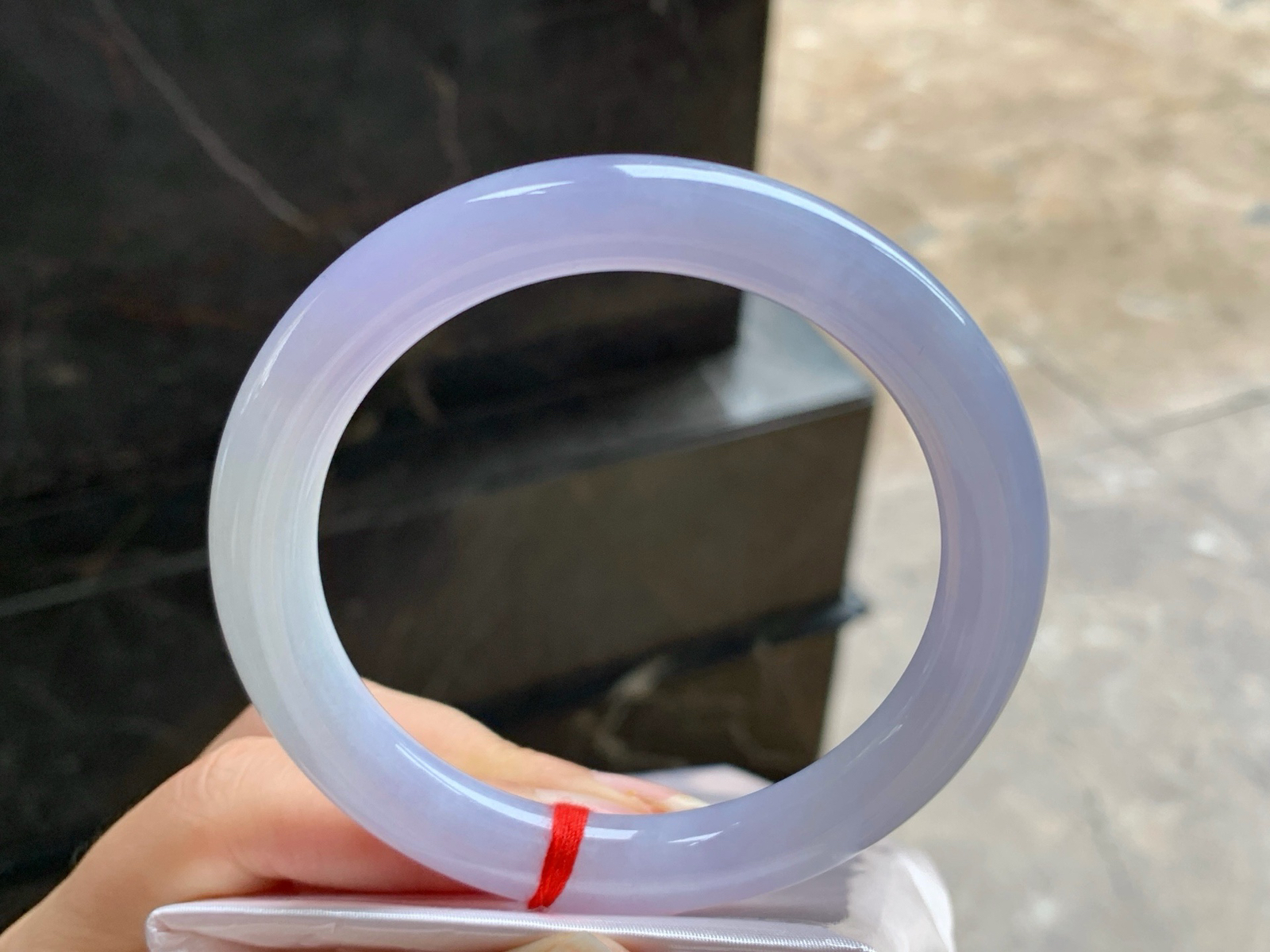 61-10.1
紫罗兰圆条手镯^_^玉质温润