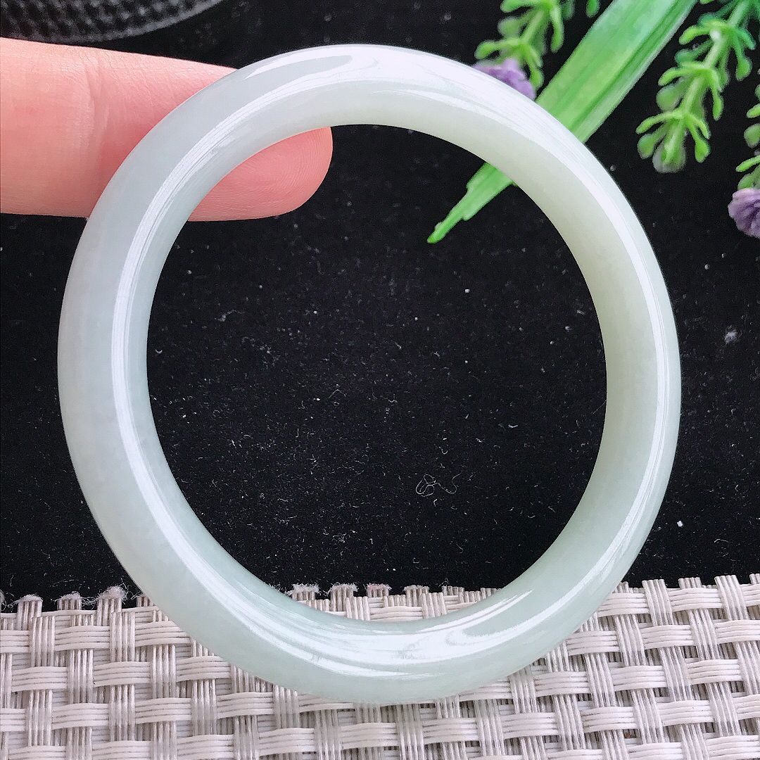 实拍A货翡翠51.5/8.1/8.3老坑冰润细条圆条手镯平安镯平安镯