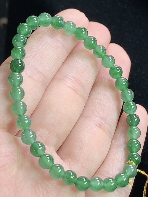 冰绿玉珠手串，尺寸5.1mm，Q04lyg